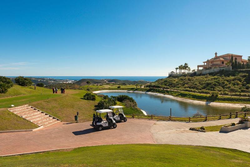 Apartment in centre of La Cala 200 metres from beach - image 22