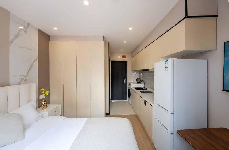 Ru Yuan Selected Hotels People's Square Store - image 5