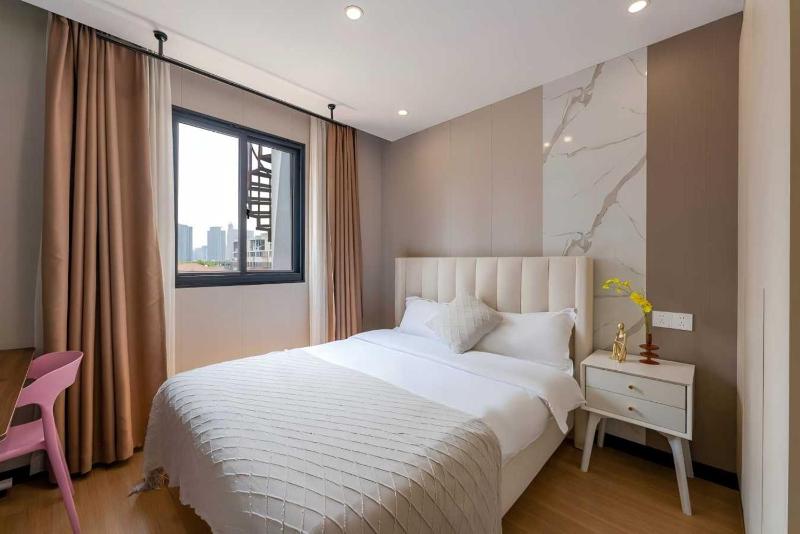 Ru Yuan Selected Hotels People's Square Store - image 4