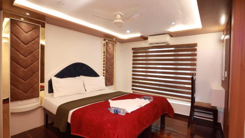 White Rose House Boat - image 38