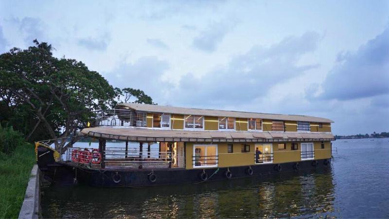 White Rose House Boat - image 30