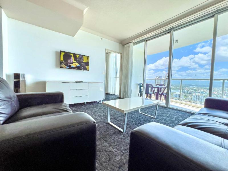 26th Floor at Chevron - image 13