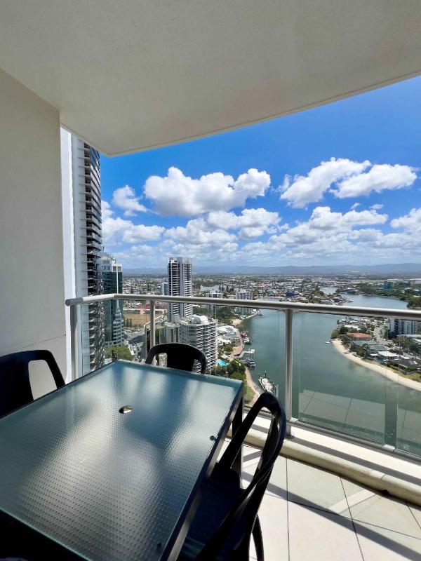 26th Floor at Chevron - image 11