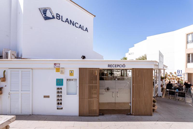 Apartamentos Blancala - image 44
