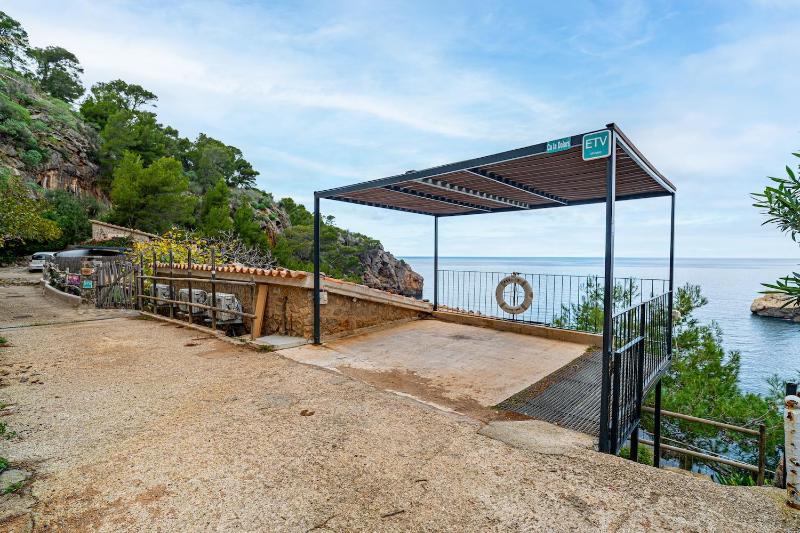 Villa Ca La Dolors - Cala Deià by PriorityVillas - image 8
