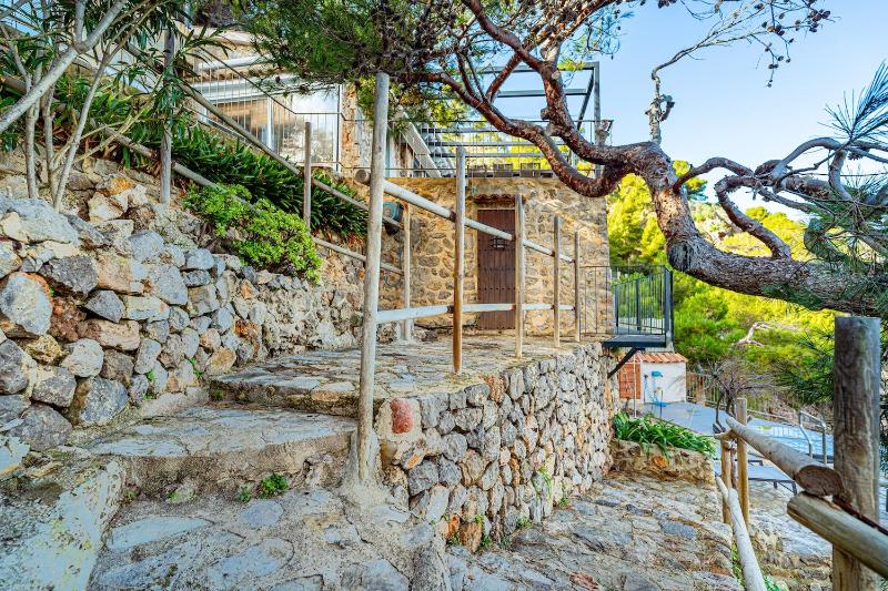 Villa Ca La Dolors - Cala Deià by PriorityVillas - image 5