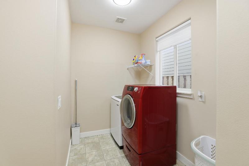 Bethany Breeze - Comfort Style and Convenience home - image 2