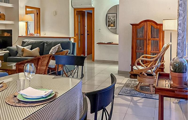 Stunning Home In Orihuela - image 17
