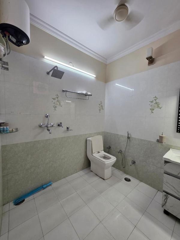 Lush Living Suite - image 15