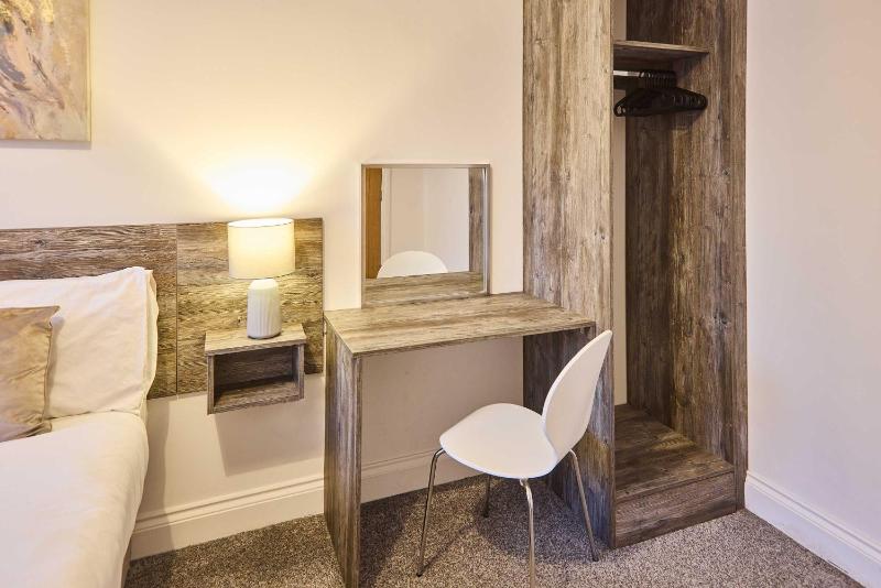 Host & Stay - Illumination Suite - image 16