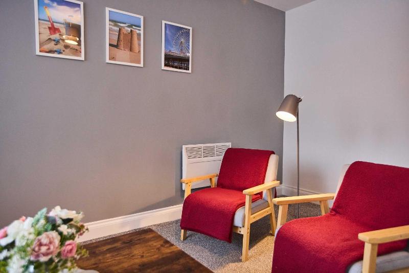 Host & Stay - Sandcastle Apartment - image 23