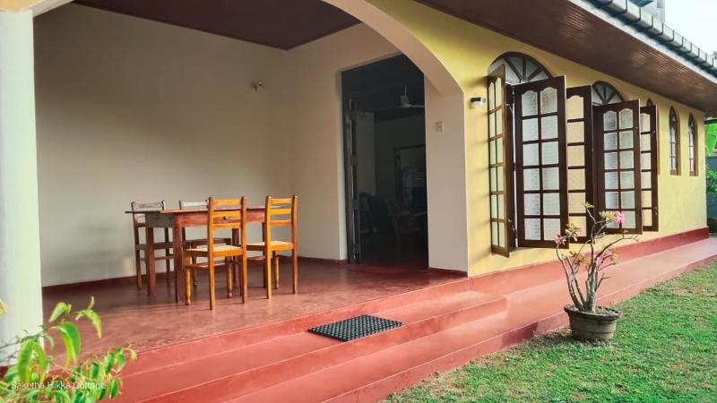 Saketha Hikka Cottage - image 8