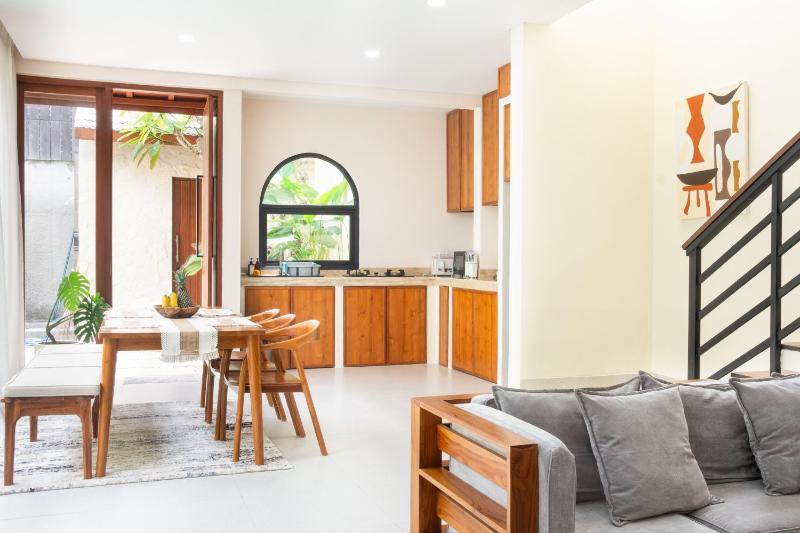 NEW 2BR Minica Villa in the heart of Kayu Aya Oberoi Seminyak walking distance to Beach Shops Restaurants - image 8