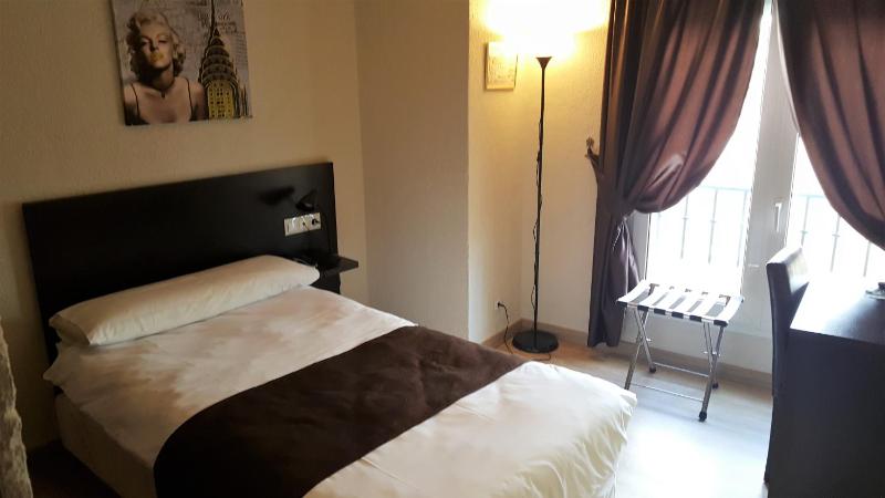 Hotel El Pozo - image 15