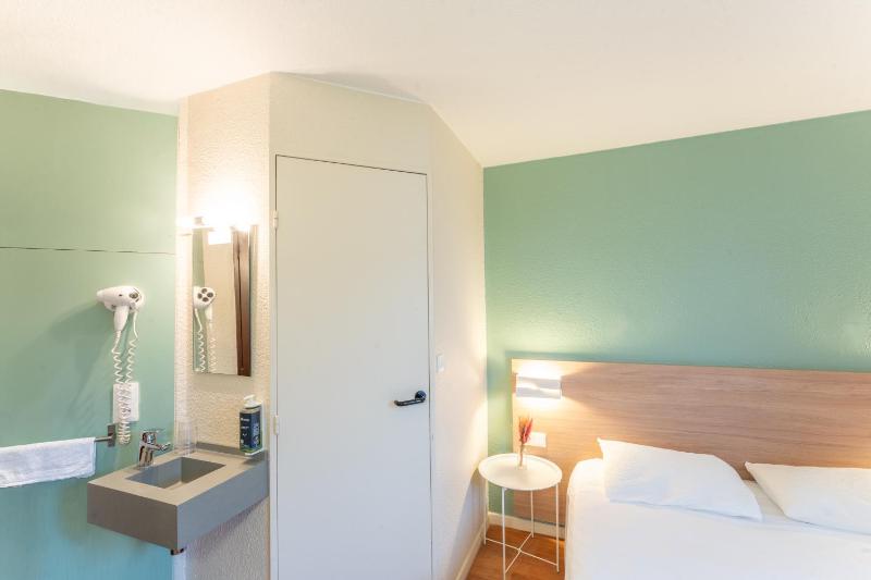 Brit Hotel Essentiel Tours Nord - image 20