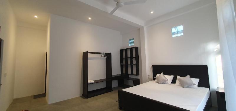 Surf Suites Ahangama - image 10