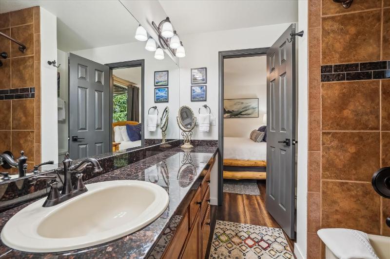 Above it All: Peak 8 Chalet Private Hot Tub & Fireplace Near Shuttle! - image 19