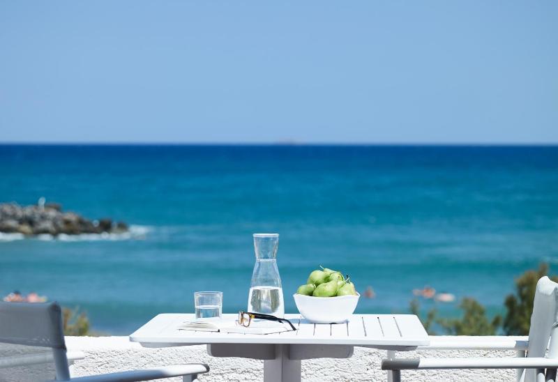 Bungalow Seafront image 4