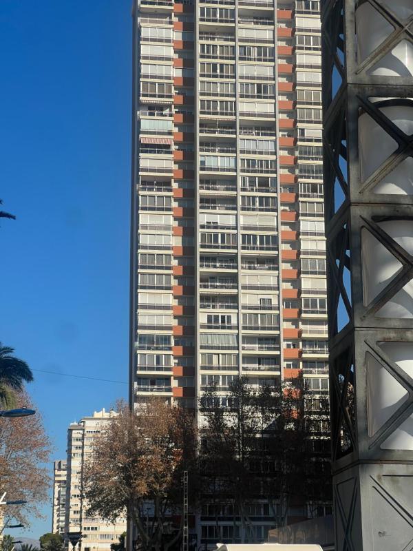 Coblanca 41-spectacular views-gym-heated pool-sauna-jacuzzi-wifi-3 minutes walk from the sear - image 8