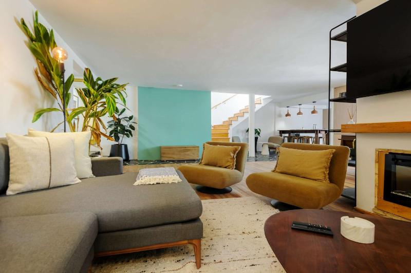 Amazing 4BR with Terrace & Jacuzzi in Juarez - image 21
