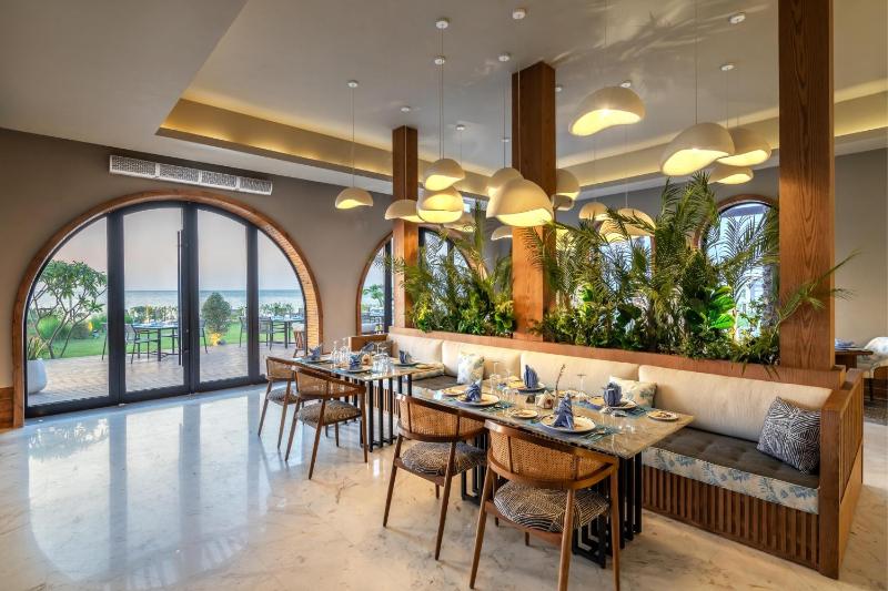 Rixos Premium Magawish Bay View - image 5