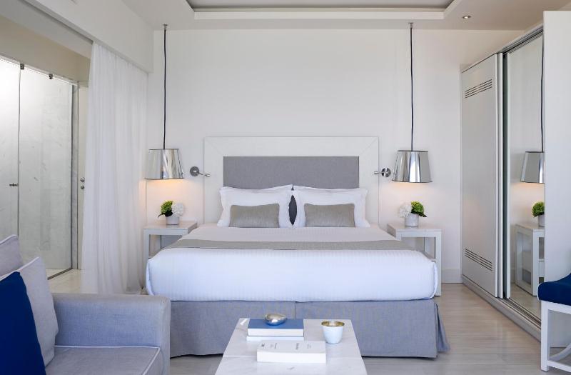  2 Bedroom Suite Resort View with 2 Beach Cabanas image 3