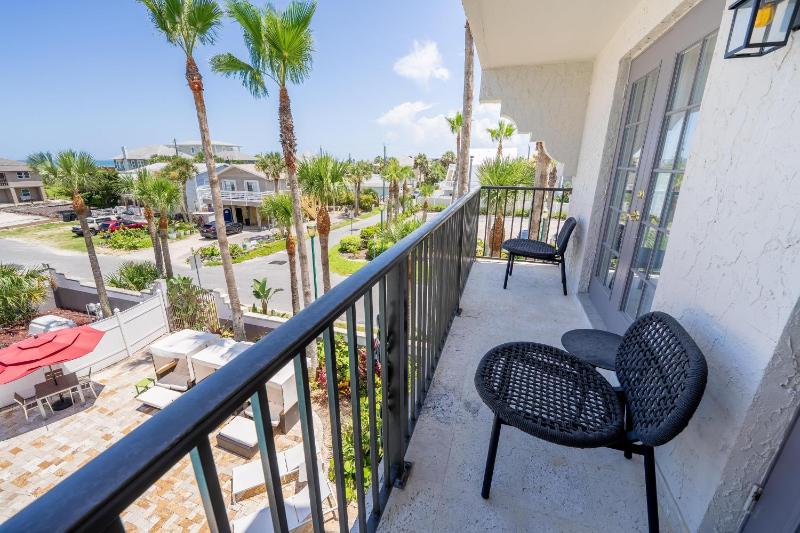 Castillo Real St. Augustine Beach Resort Tapestry by Hilton - image 45