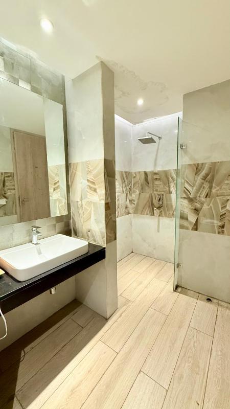 Luxury Studios Key 5 - 2 BHK Fully Furnished Apartment - image 18