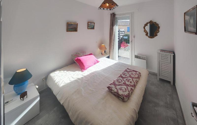 2 Bedroom Lovely Apartment In Fleury D'aude - image 20