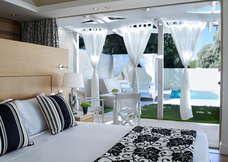 Spa Suite Sea View with Private Heated Pool and Beach Cabana image 3