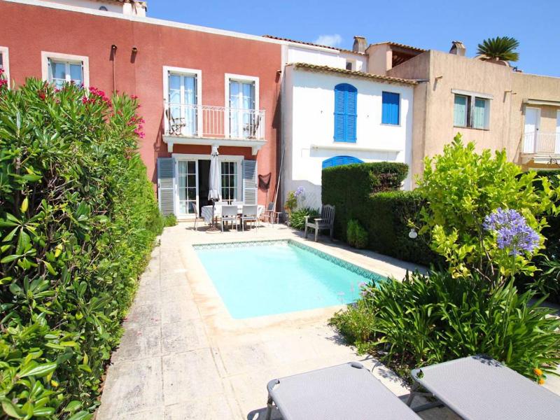 Maison 4 chambres à Port Grimaud avec piscine et amarrage privé - FR-1-868-18 - image 1