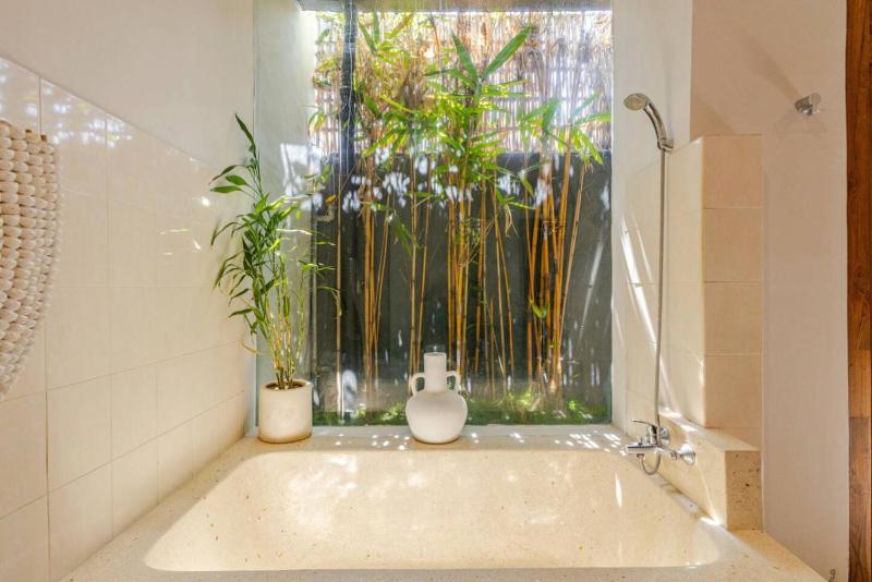 6BR Luxe Pool Villa Seminyak Group Escape - image 22