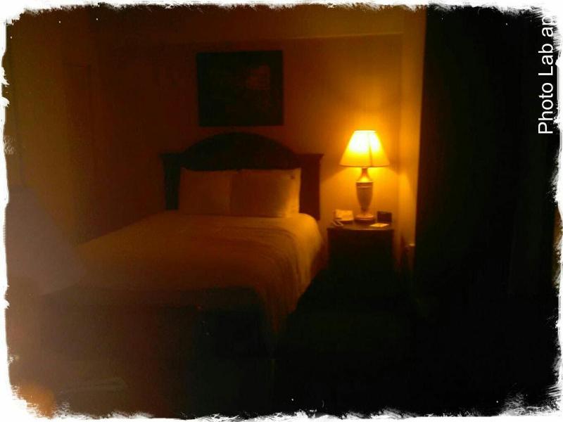 Standard Queen Room image 2