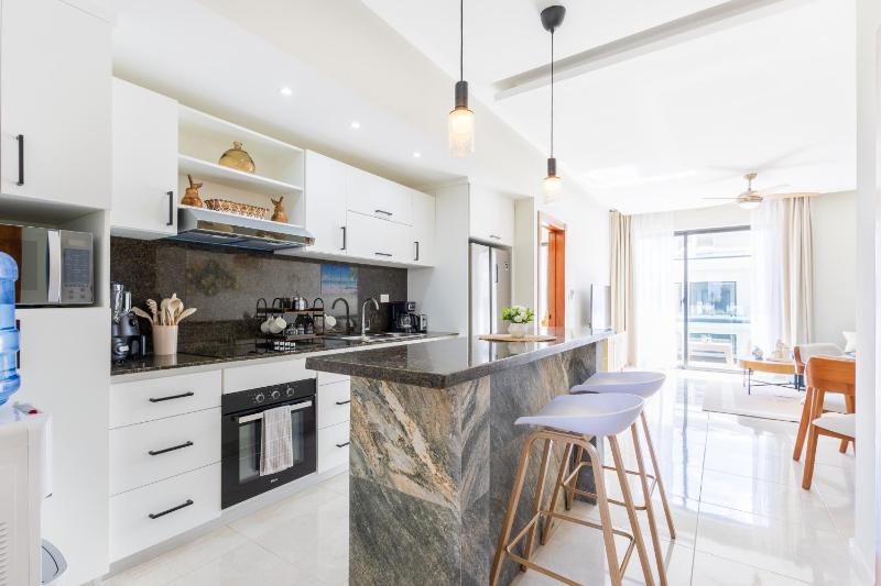 Stylish 1BR Apartment Near Bávaro Beach Pool View - image 9