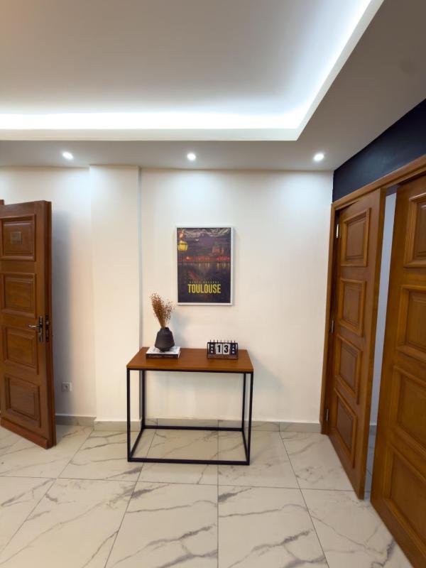 Bel appartement a Yaoundé Bastos - image 14