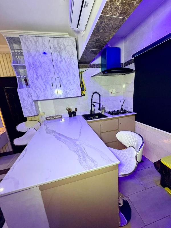 Cozy Luxe Homes - image 1