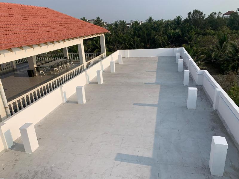 Murthy Surf School - image 3