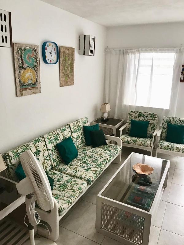 Cosy apartment with pool and garden view - image 11