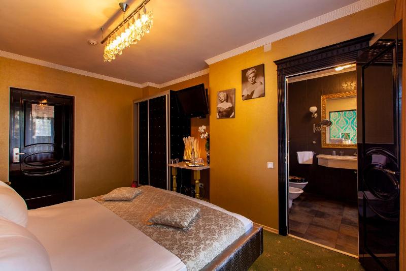 Business Single Room image 3