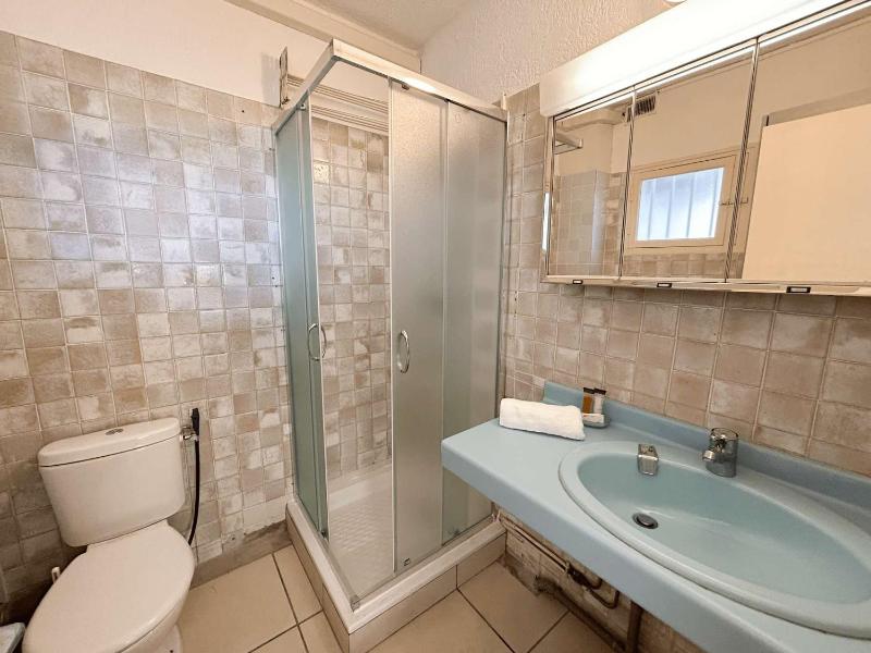 Studio climatisé en bord de mer avec parking à Port Grimaud - FR-1-868-27 - image 3