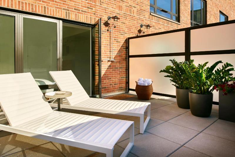 Terrace Twin image 4