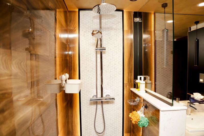 The Art Luxury 2BKH Apartment - image 5