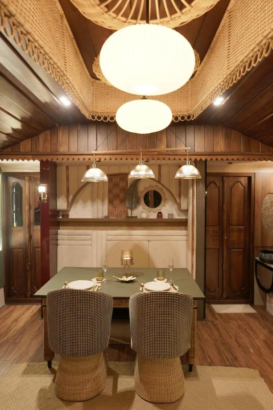 PRIVATE LUXURY HOUSEBOAT CRUISE IN kerala backwater - image 12