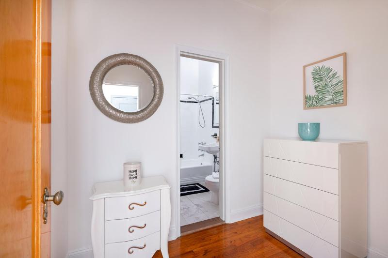 Bright and Comfy Studio in NYC - image 4