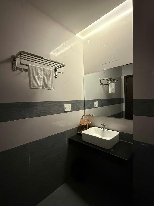 LucyHouse - image 3