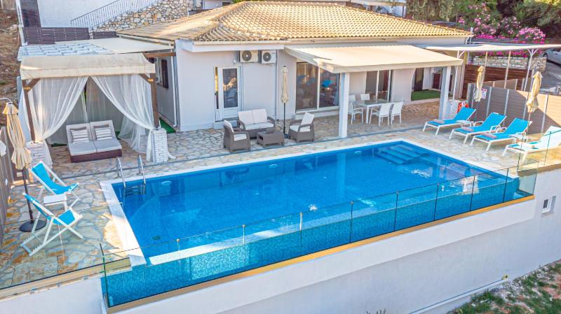 Villa Hera-The infinity blue - image 37
