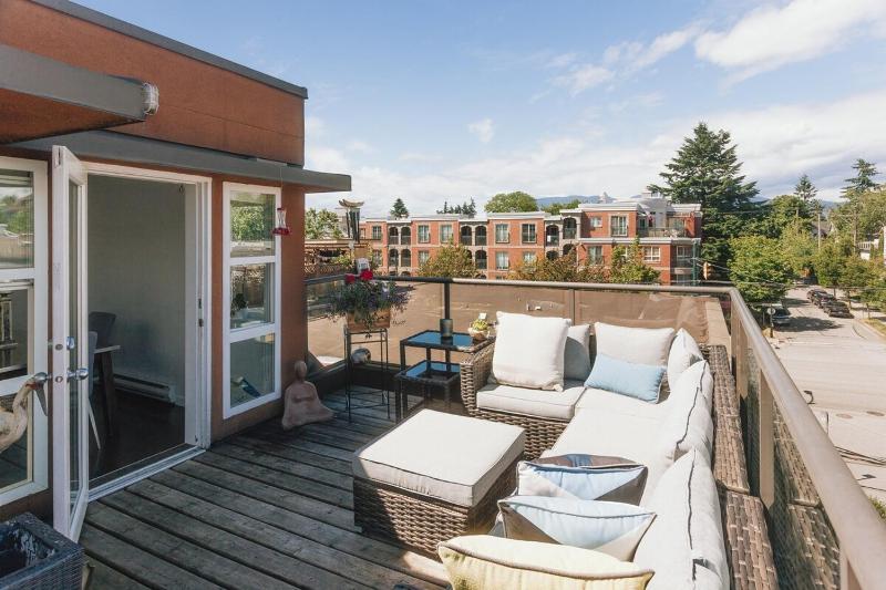 Private Penthouse Beside Beach with Rooftop Patio - image 14