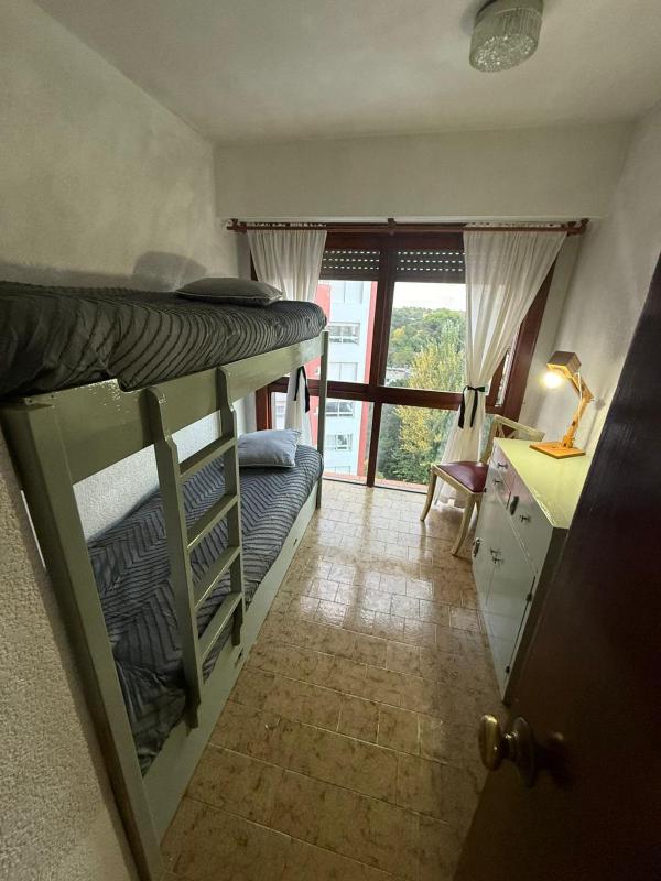 Departamento 3 ambientes a 2 cuadras del mar y Avenida Bunges - image 11