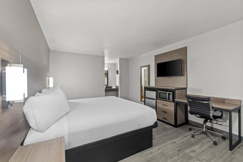 Americas Best Value Inn Austin- University - image 2