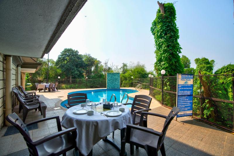 Aveeno Resort with Swimming Pool and Jacuzzi Near Calangute and Baga - image 40